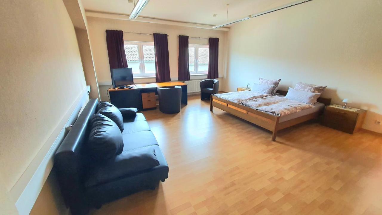 Ferienwohnung Am Ring Baar  المظهر الخارجي الصورة